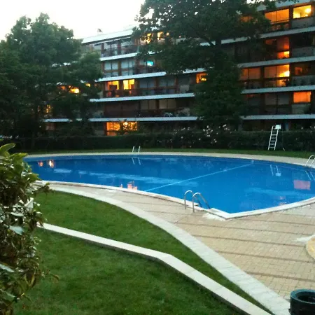 Gardens, Pool And More! Διαμέρισμα